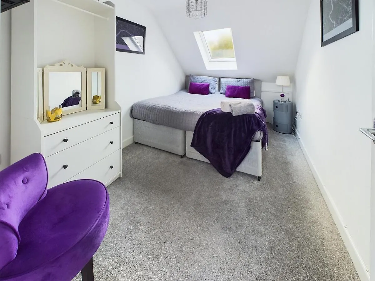 A Beautiful Apartment Near All Amenities Ottery St Mary 0*,  United Kingdom